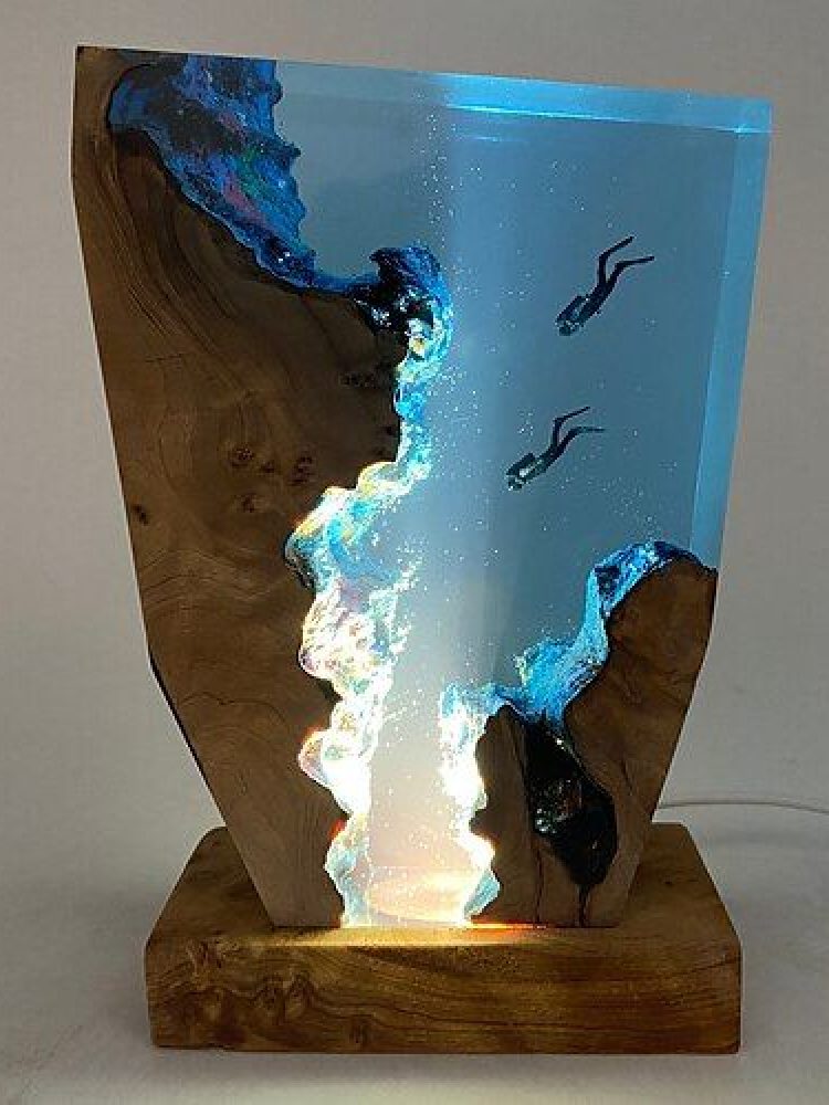 Lampe décorative bois et résine