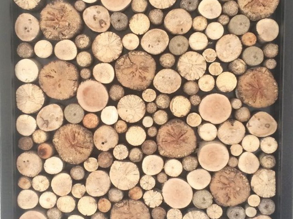 Tableau mural avec ronds en bois rustiques